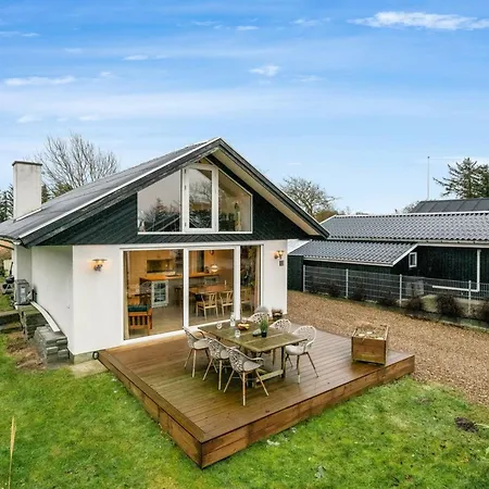 Elisabetha - 100m From The Sea By Interhome Ferienhaus *