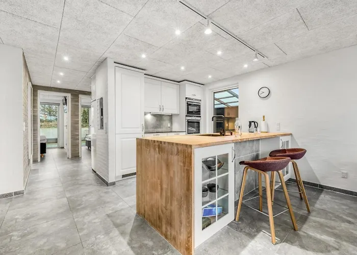 Elisabetha - 100m From The Sea By Interhome * אסביירג